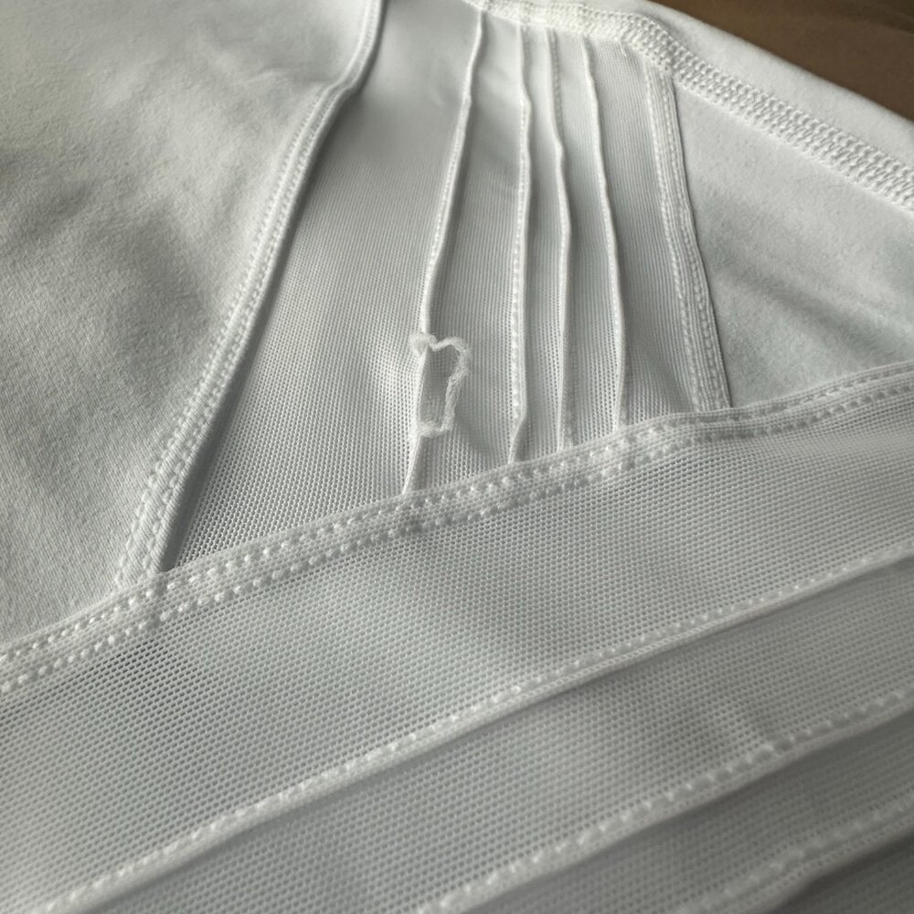 ALO Yoga - High-Waist Ultimate Legging - White Large / L - Picture 2 of 4